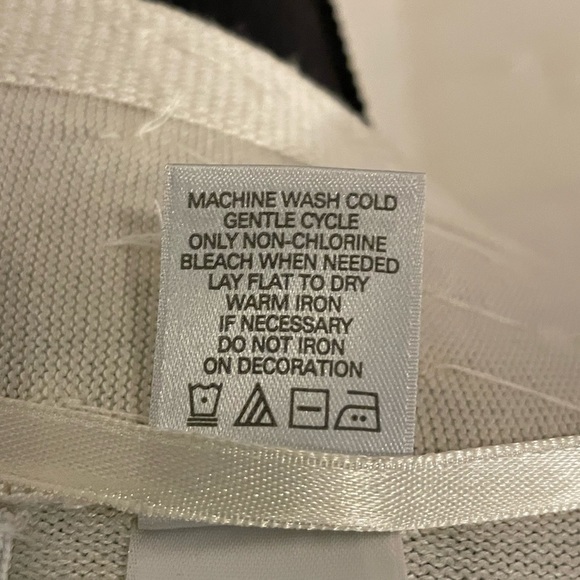 Emma James, Cream long open front cardigan with sequin embellishments, size L - Picture 5 of 5